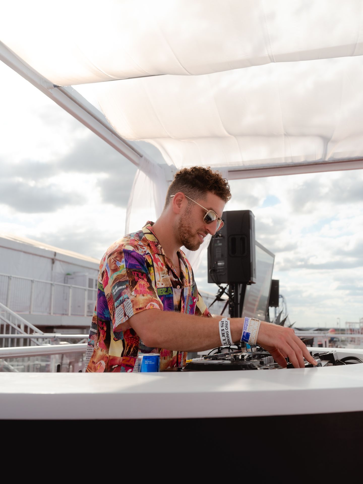 Jordan Miller at Formula 1 USGP - 2024 - photo 6 MIXMODE (DJ Jordan Miller & Kristian Cruz) - country EDM hybrid duo - performing at Formula 1 US Grand Prix 2024, Austin TX.