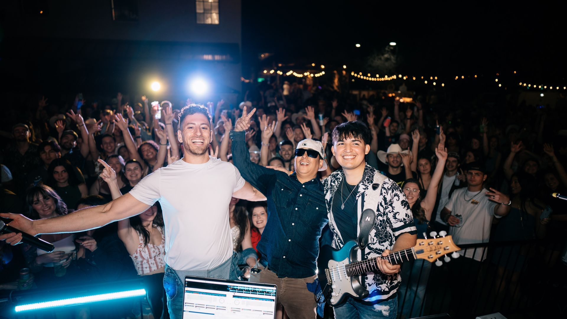MIXMODE live at WTF Sporting Club — Austin, TX — Mar 01, 2025 MIXMODE (DJ Jordan Miller & Kristian Cruz) performing country EDM hybrid duo set at WTF Sporting Club in Austin, TX on Mar 01, 2025. Boots N' Beats 2025 Tour.