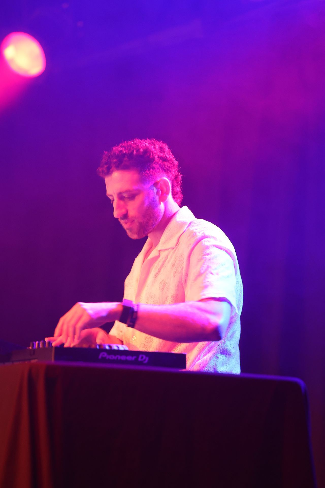 MIXMODE live at Joe's on Weed St. — Chicago, IL — Dec 31, 2025 MIXMODE (DJ Jordan Miller & Kristian Cruz) performing country EDM hybrid duo set at Joe's on Weed St. in Chicago, IL on Dec 31, 2025. Boots N' Beats 2025 Tour.