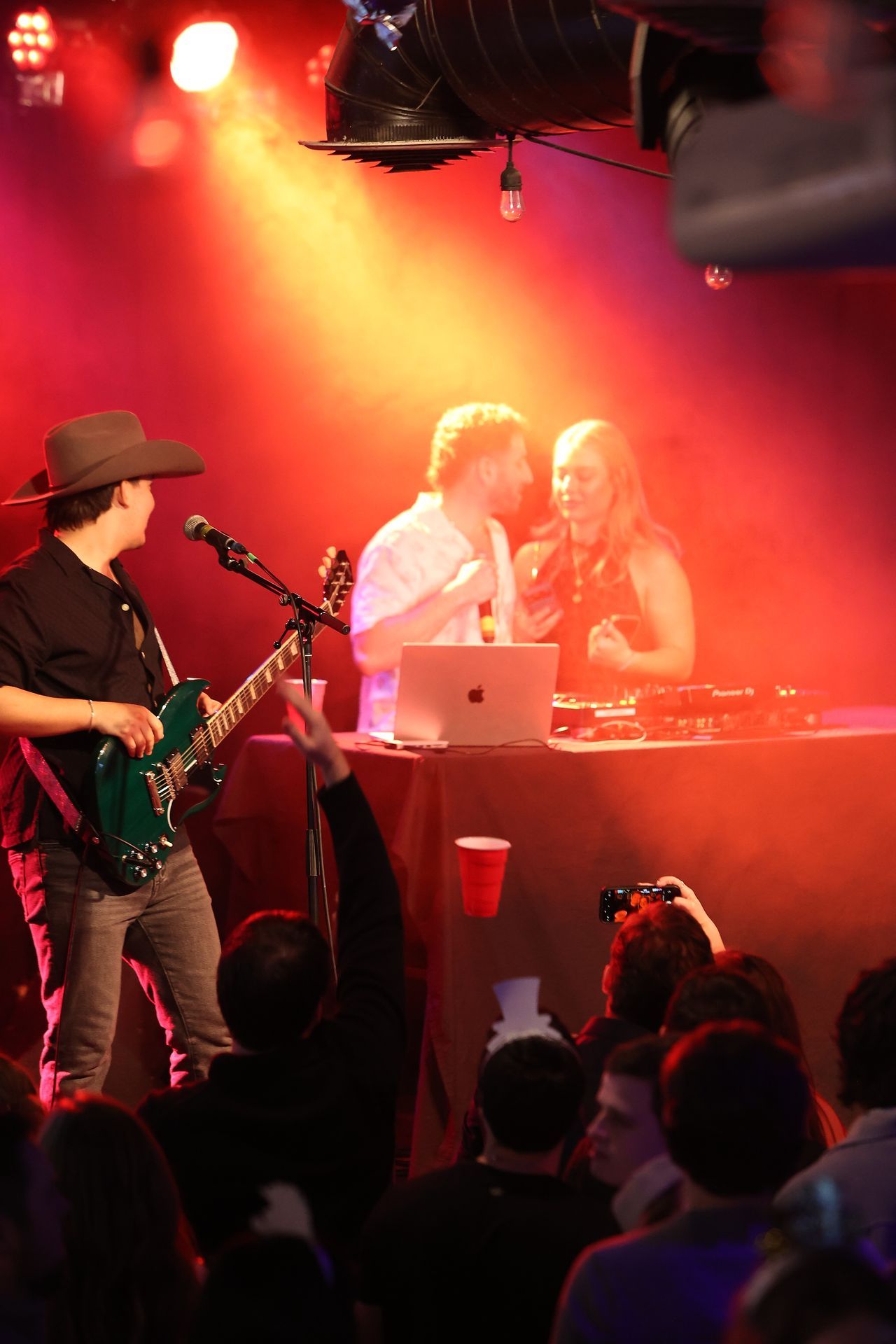 Jordan Miller live at Joe's on Weed St., Chicago, IL - photo 5 MIXMODE (DJ Jordan Miller & Kristian Cruz) performing country EDM hybrid duo set at Joe's on Weed St. in Chicago, IL on Dec 31, 2025. Boots N' Beats 2025 Tour.