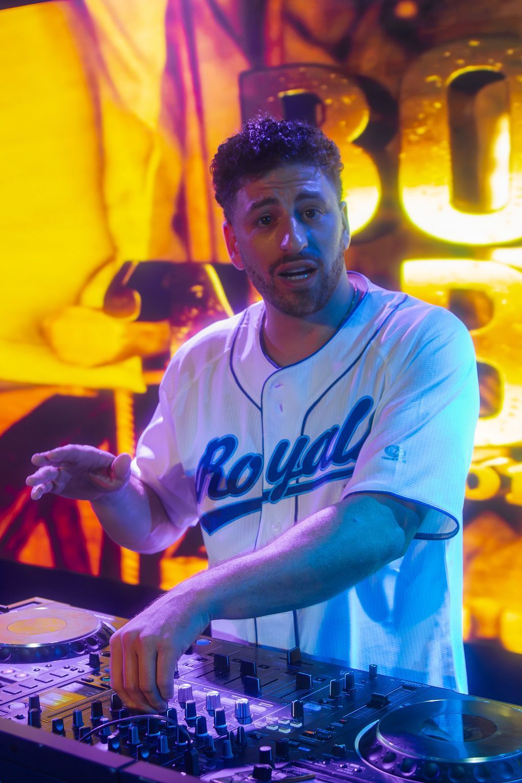 MIXMODE live at Warehouse on Broadway — Kansas City, MO — Jul 17, 2025 MIXMODE (DJ Jordan Miller & Kristian Cruz) performing country EDM hybrid duo set at Warehouse on Broadway in Kansas City, MO on Jul 17, 2025. Boots N' Beats 2025 Tour.