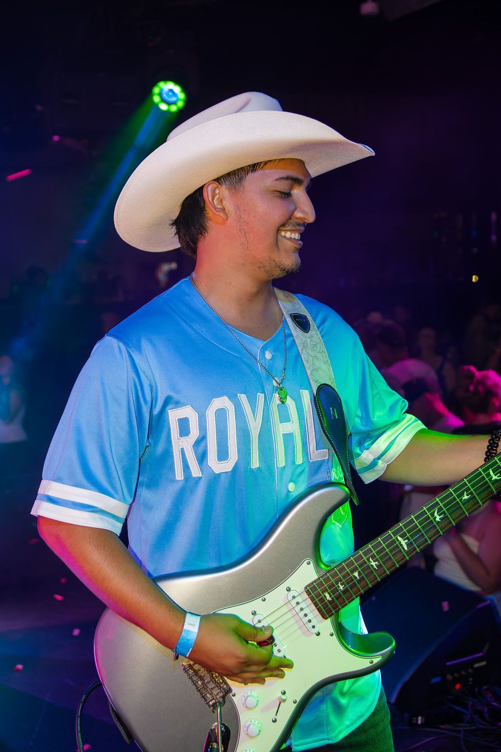 MIXMODE live at Warehouse on Broadway — Kansas City, MO — Jul 17, 2025 MIXMODE (DJ Jordan Miller & Kristian Cruz) performing country EDM hybrid duo set at Warehouse on Broadway in Kansas City, MO on Jul 17, 2025. Boots N' Beats 2025 Tour.