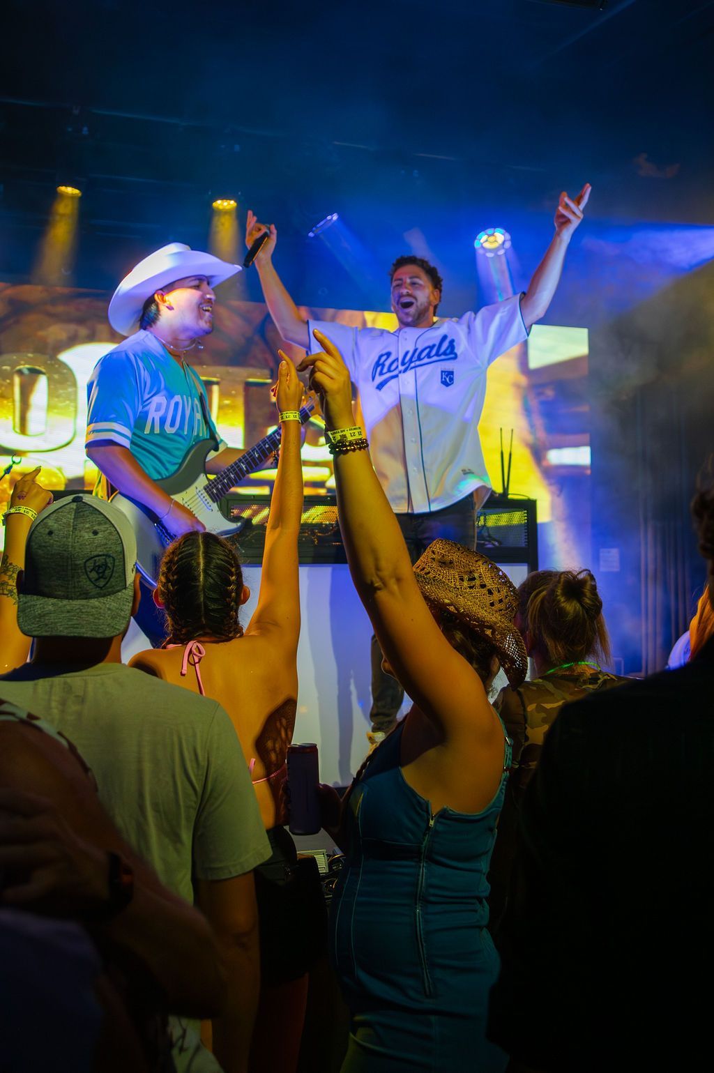 MIXMODE live at Warehouse on Broadway — Kansas City, MO — Jul 17, 2025 MIXMODE (DJ Jordan Miller & Kristian Cruz) performing country EDM hybrid duo set at Warehouse on Broadway in Kansas City, MO on Jul 17, 2025. Boots N' Beats 2025 Tour.