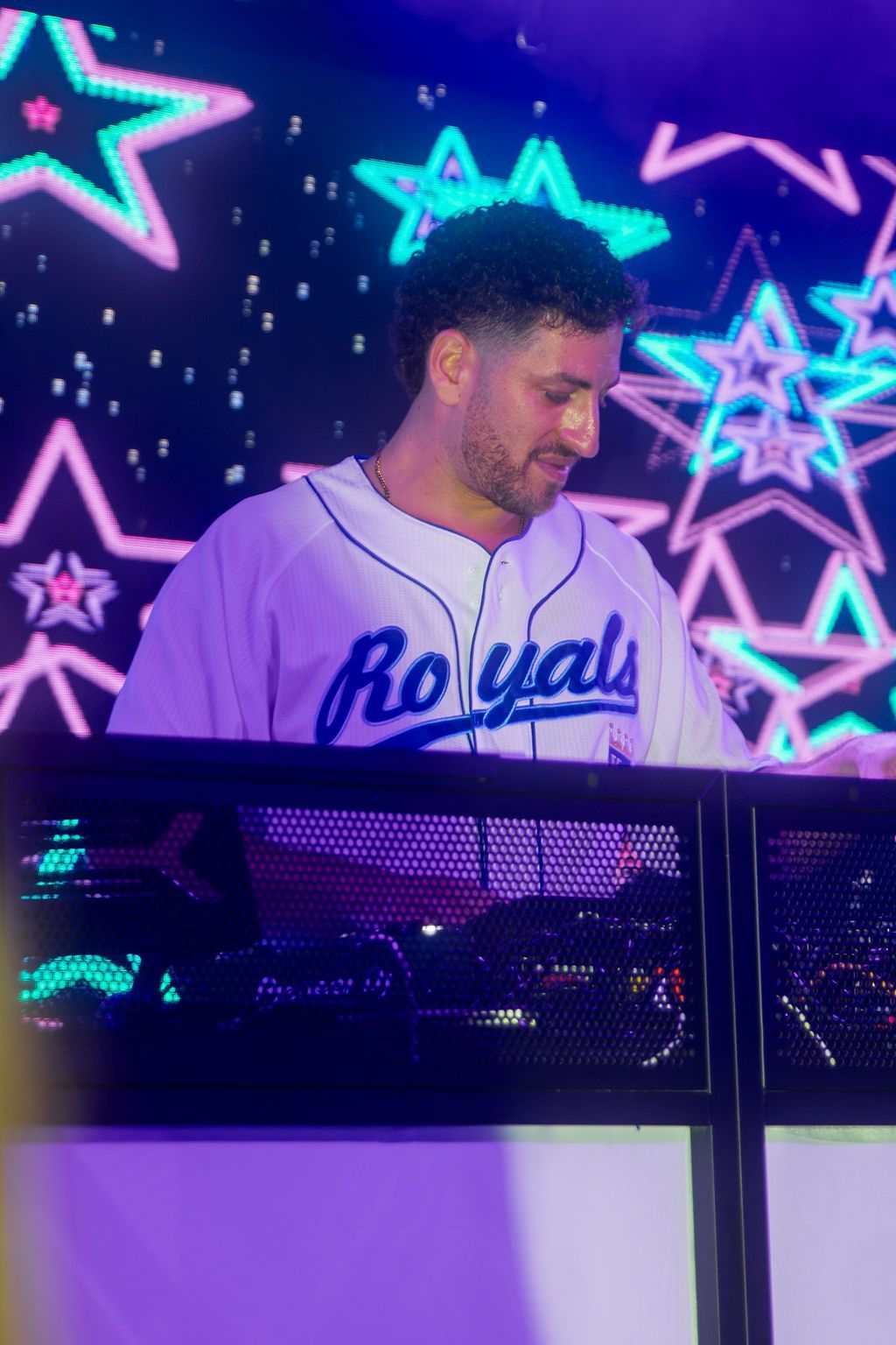 MIXMODE live at Warehouse on Broadway — Kansas City, MO — Jul 17, 2025 MIXMODE (DJ Jordan Miller & Kristian Cruz) performing country EDM hybrid duo set at Warehouse on Broadway in Kansas City, MO on Jul 17, 2025. Boots N' Beats 2025 Tour.
