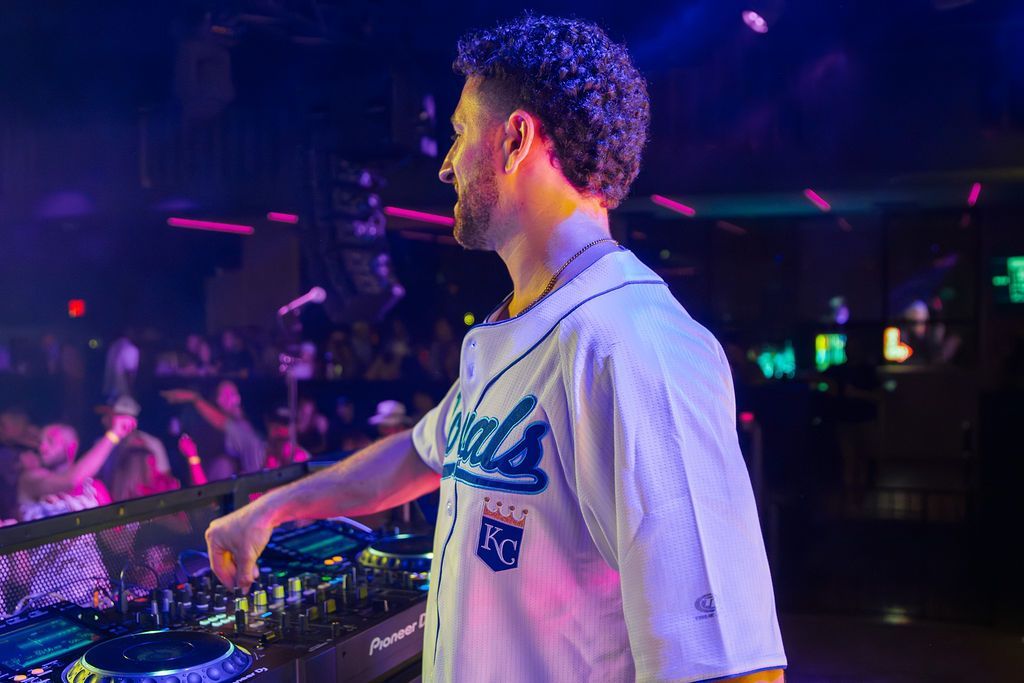 MIXMODE live at Warehouse on Broadway — Kansas City, MO — Jul 17, 2025 MIXMODE (DJ Jordan Miller & Kristian Cruz) performing country EDM hybrid duo set at Warehouse on Broadway in Kansas City, MO on Jul 17, 2025. Boots N' Beats 2025 Tour.