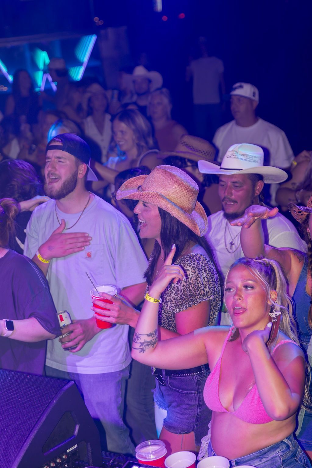 MIXMODE live at Warehouse on Broadway — Kansas City, MO — Jul 17, 2025 MIXMODE (DJ Jordan Miller & Kristian Cruz) performing country EDM hybrid duo set at Warehouse on Broadway in Kansas City, MO on Jul 17, 2025. Boots N' Beats 2025 Tour.