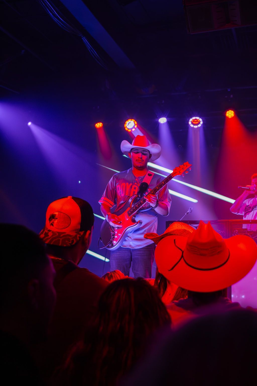 MIXMODE live at Warehouse on Broadway — Kansas City, MO — Jul 17, 2025 MIXMODE (DJ Jordan Miller & Kristian Cruz) performing country EDM hybrid duo set at Warehouse on Broadway in Kansas City, MO on Jul 17, 2025. Boots N' Beats 2025 Tour.