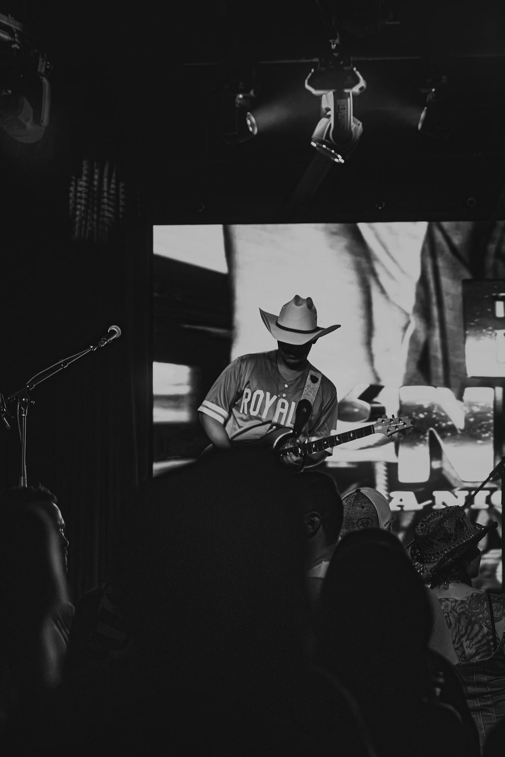 MIXMODE live at Warehouse on Broadway — Kansas City, MO — Jul 17, 2025 MIXMODE (DJ Jordan Miller & Kristian Cruz) performing country EDM hybrid duo set at Warehouse on Broadway in Kansas City, MO on Jul 17, 2025. Boots N' Beats 2025 Tour.