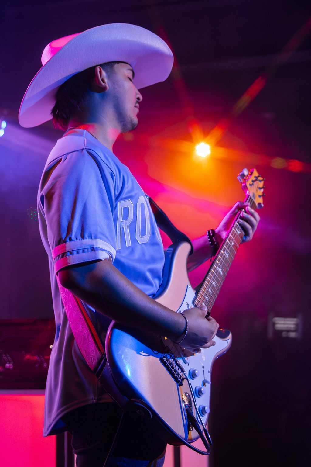 MIXMODE live at Warehouse on Broadway — Kansas City, MO — Jul 17, 2025 MIXMODE (DJ Jordan Miller & Kristian Cruz) performing country EDM hybrid duo set at Warehouse on Broadway in Kansas City, MO on Jul 17, 2025. Boots N' Beats 2025 Tour.