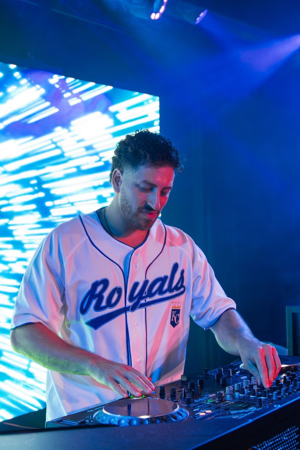 MIXMODE live at Warehouse on Broadway — Kansas City, MO — Jul 17, 2025 MIXMODE (DJ Jordan Miller & Kristian Cruz) performing country EDM hybrid duo set at Warehouse on Broadway in Kansas City, MO on Jul 17, 2025. Boots N' Beats 2025 Tour.