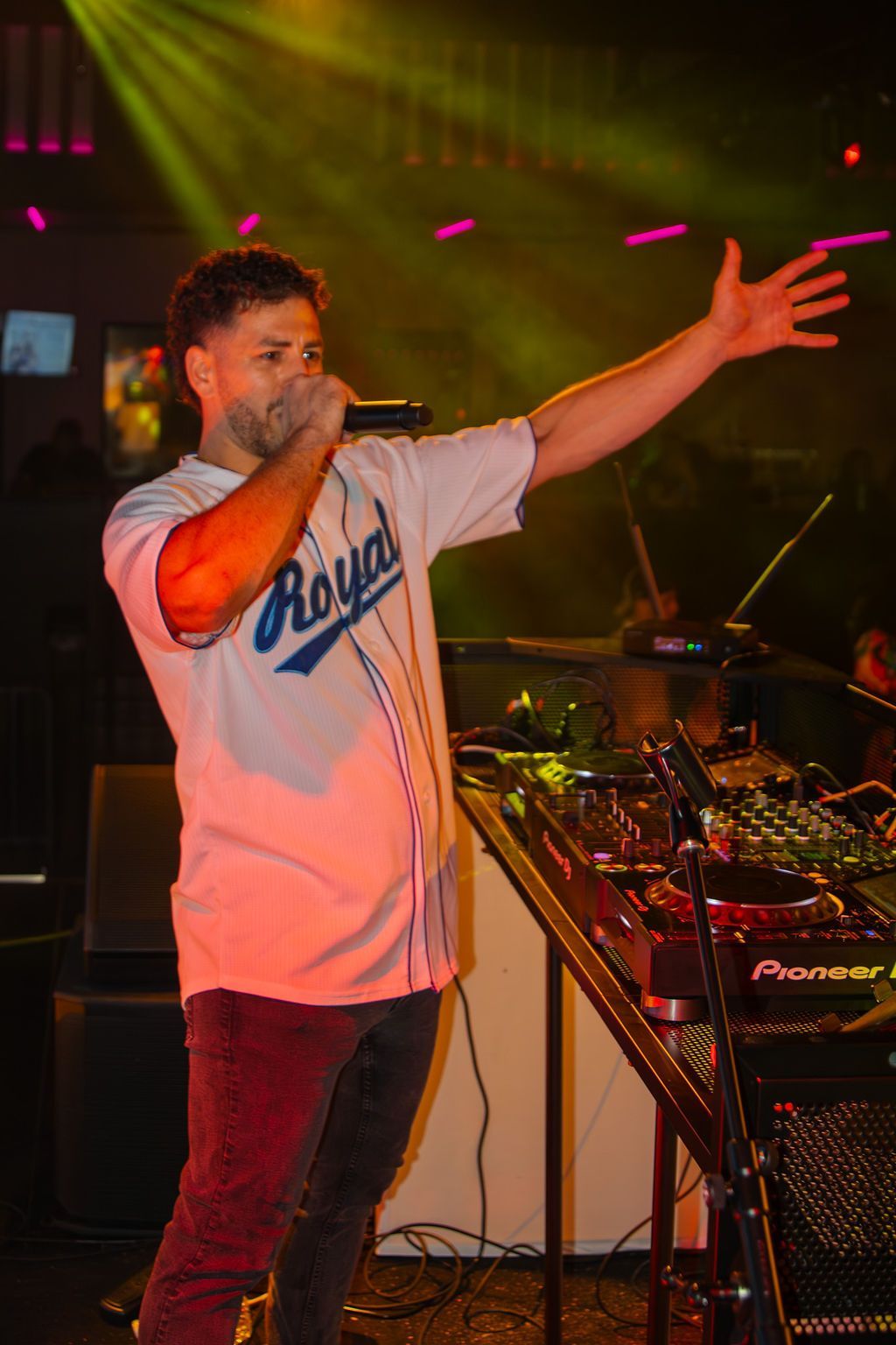 MIXMODE live at Warehouse on Broadway — Kansas City, MO — Jul 17, 2025 MIXMODE (DJ Jordan Miller & Kristian Cruz) performing country EDM hybrid duo set at Warehouse on Broadway in Kansas City, MO on Jul 17, 2025. Boots N' Beats 2025 Tour.