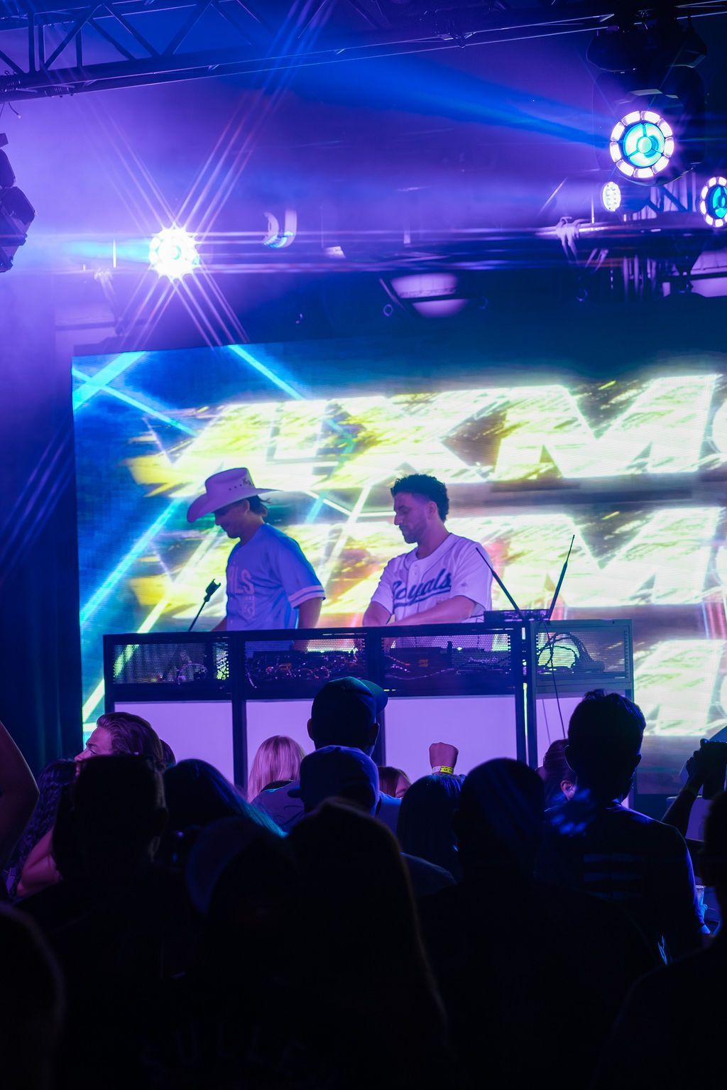 MIXMODE live at Warehouse on Broadway — Kansas City, MO — Jul 17, 2025 MIXMODE (DJ Jordan Miller & Kristian Cruz) performing country EDM hybrid duo set at Warehouse on Broadway in Kansas City, MO on Jul 17, 2025. Boots N' Beats 2025 Tour.
