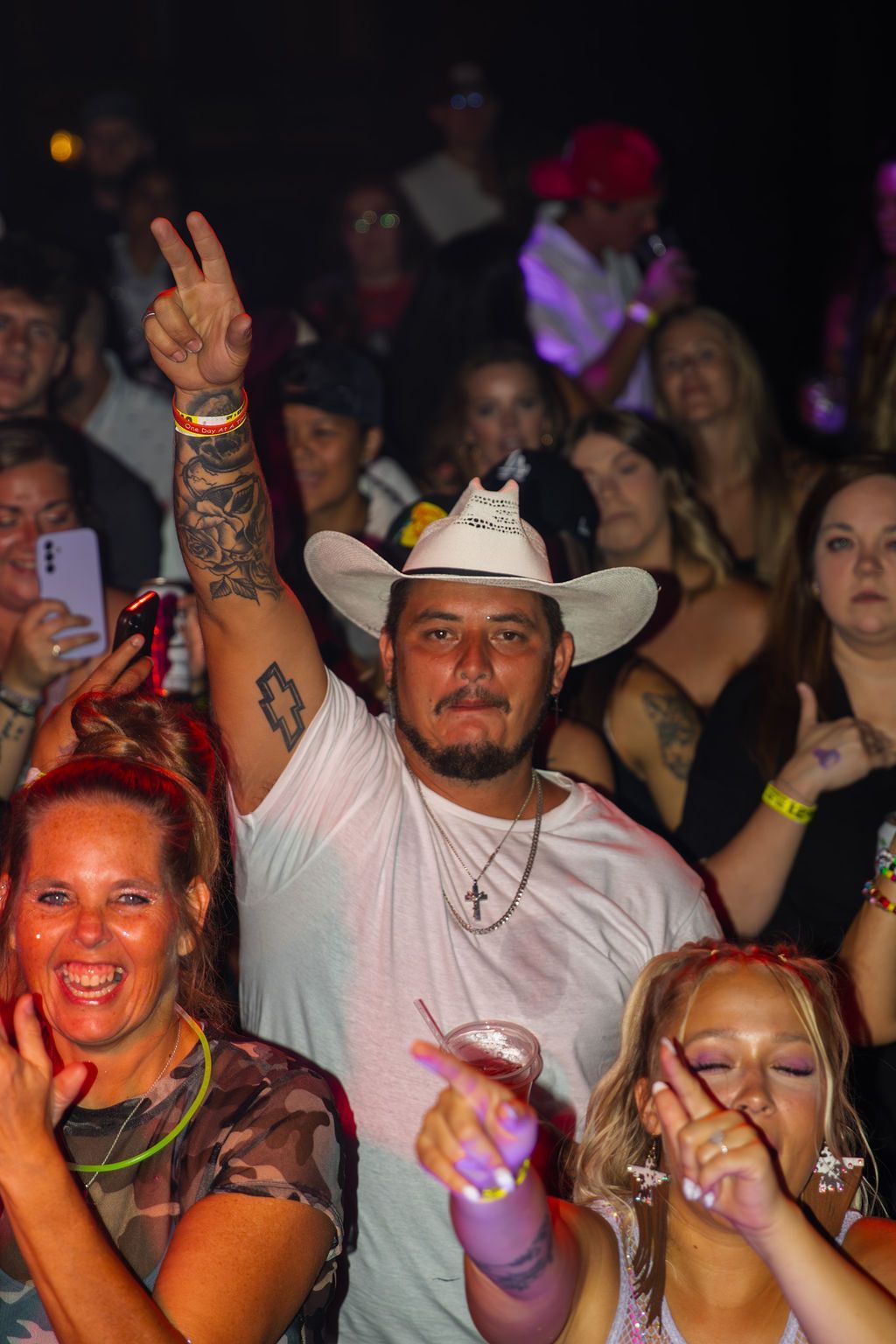 MIXMODE live at Warehouse on Broadway — Kansas City, MO — Jul 17, 2025 MIXMODE (DJ Jordan Miller & Kristian Cruz) performing country EDM hybrid duo set at Warehouse on Broadway in Kansas City, MO on Jul 17, 2025. Boots N' Beats 2025 Tour.