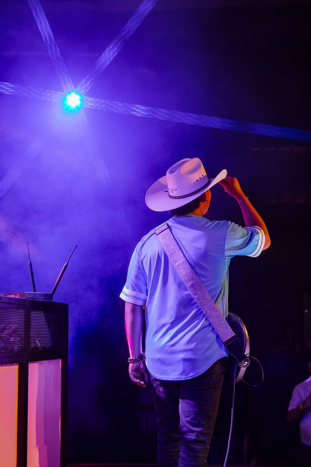 MIXMODE live at Warehouse on Broadway — Kansas City, MO — Jul 17, 2025 MIXMODE (DJ Jordan Miller & Kristian Cruz) performing country EDM hybrid duo set at Warehouse on Broadway in Kansas City, MO on Jul 17, 2025. Boots N' Beats 2025 Tour.