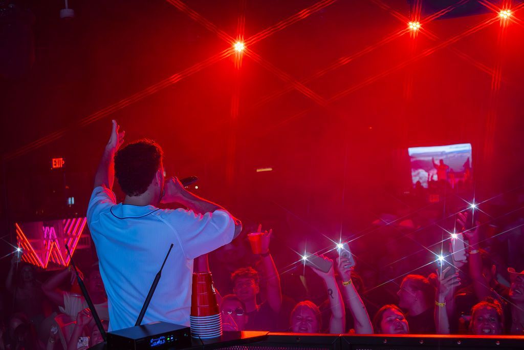 MIXMODE live at Warehouse on Broadway — Kansas City, MO — Jul 17, 2025 MIXMODE (DJ Jordan Miller & Kristian Cruz) performing country EDM hybrid duo set at Warehouse on Broadway in Kansas City, MO on Jul 17, 2025. Boots N' Beats 2025 Tour.