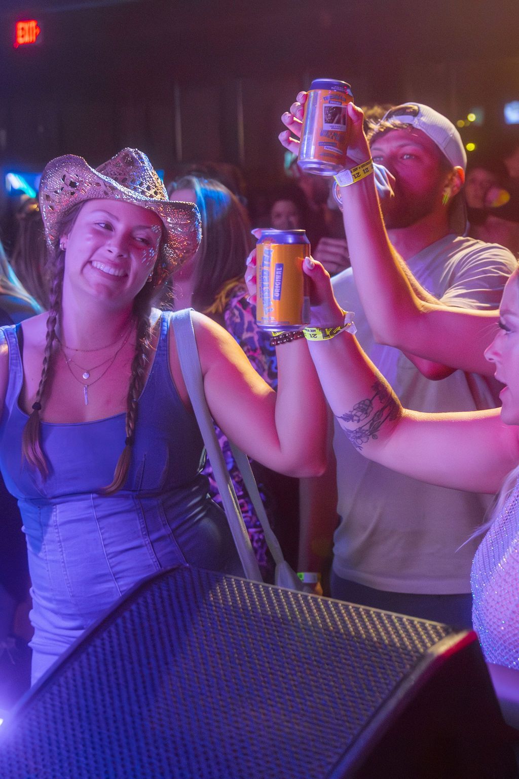 MIXMODE live at Warehouse on Broadway — Kansas City, MO — Jul 17, 2025 MIXMODE (DJ Jordan Miller & Kristian Cruz) performing country EDM hybrid duo set at Warehouse on Broadway in Kansas City, MO on Jul 17, 2025. Boots N' Beats 2025 Tour.