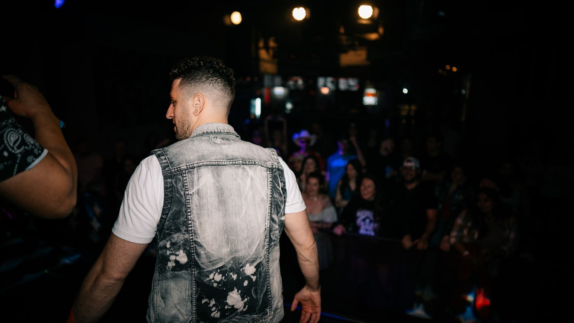 MIXMODE live at Beer City Music Hall — Oklahoma City, OK — Mar 14, 2025 MIXMODE (DJ Jordan Miller & Kristian Cruz) performing country EDM hybrid duo set at Beer City Music Hall in Oklahoma City, OK on Mar 14, 2025. Boots N' Beats 2025 Tour.