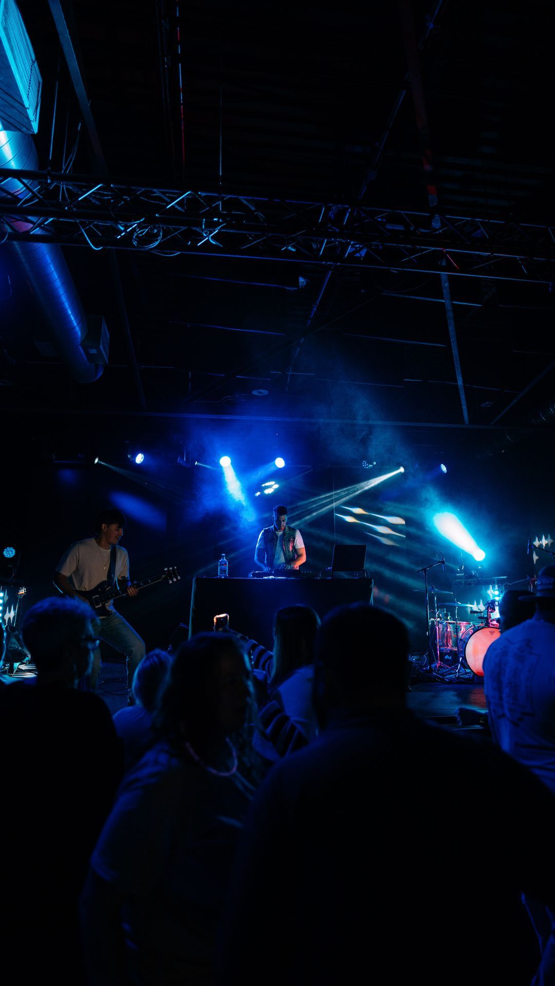 MIXMODE live at Beer City Music Hall — Oklahoma City, OK — Mar 14, 2025 MIXMODE (DJ Jordan Miller & Kristian Cruz) performing country EDM hybrid duo set at Beer City Music Hall in Oklahoma City, OK on Mar 14, 2025. Boots N' Beats 2025 Tour.