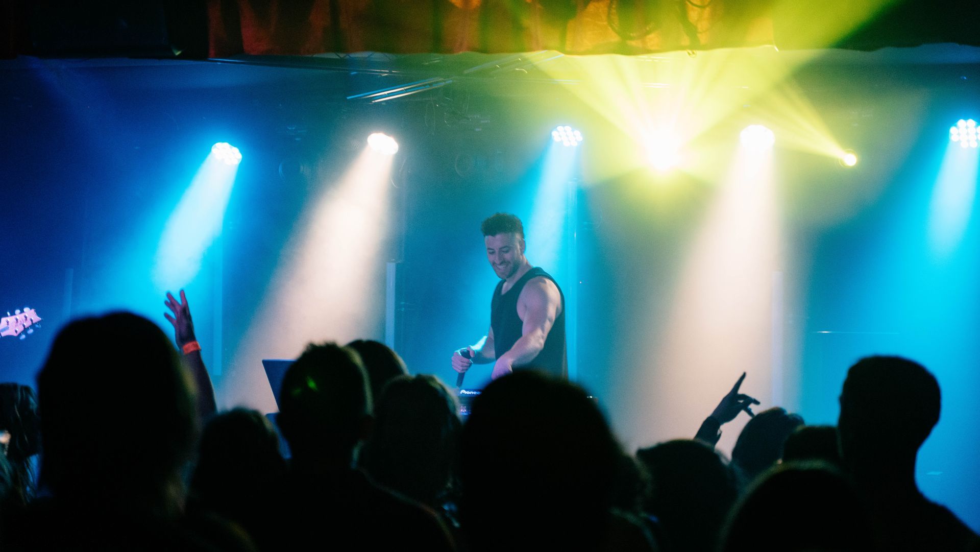 MIXMODE live at Last Exit Live — Phoenix, AZ — Apr 26, 2025 MIXMODE (DJ Jordan Miller & Kristian Cruz) performing country EDM hybrid duo set at Last Exit Live in Phoenix, AZ on Apr 26, 2025. Boots N' Beats 2025 Tour.