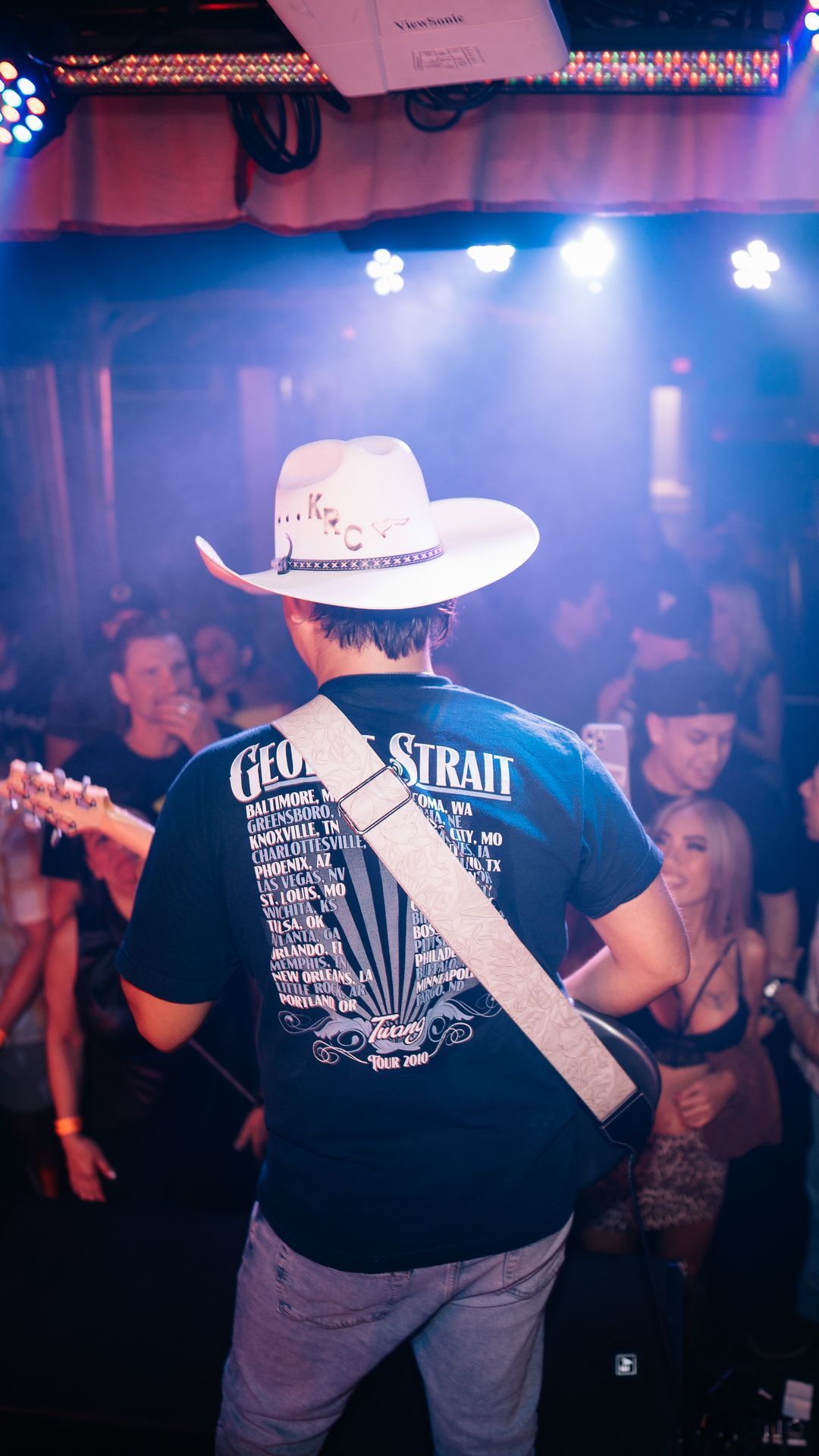 Jordan Miller live at Last Exit Live, Phoenix, AZ - photo 3 MIXMODE (DJ Jordan Miller & Kristian Cruz) performing country EDM hybrid duo set at Last Exit Live in Phoenix, AZ on Apr 26, 2025. Boots N' Beats 2025 Tour.