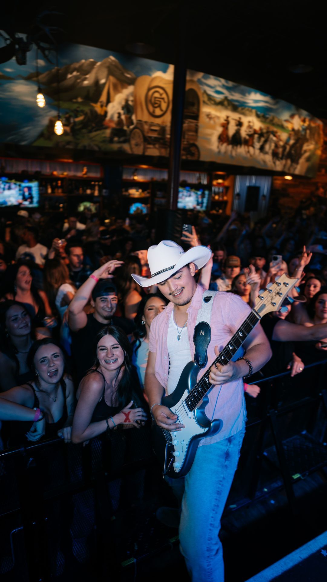 MIXMODE live at Goldfield Trading Post — Roseville, CA — May 02, 2025 MIXMODE (DJ Jordan Miller & Kristian Cruz) performing country EDM hybrid duo set at Goldfield Trading Post in Roseville, CA on May 02, 2025. Boots N' Beats 2025 Tour.