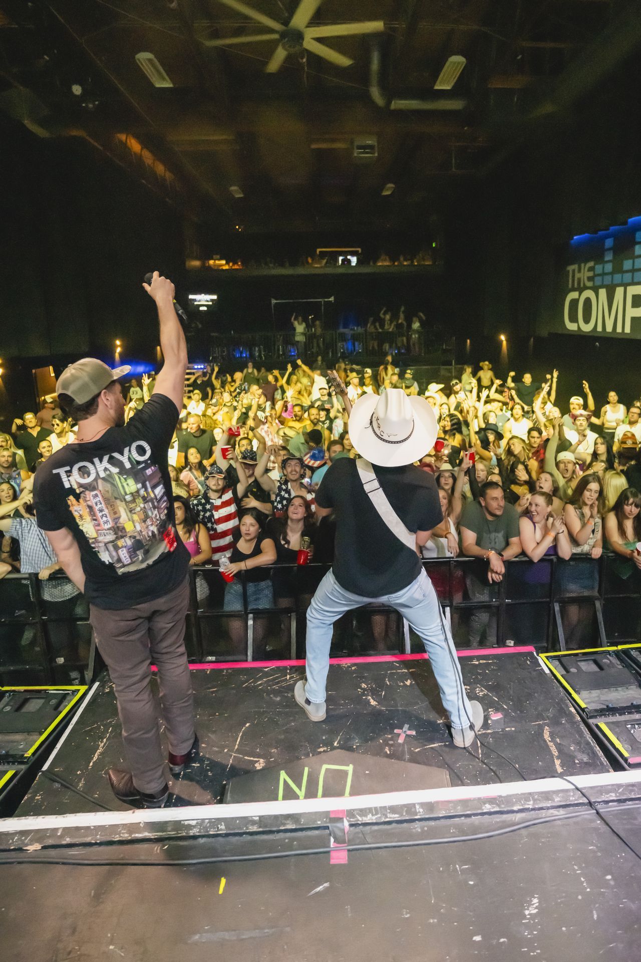 MIXMODE live at The Complex — Salt Lake City, UT — Jun 07, 2025 MIXMODE (DJ Jordan Miller & Kristian Cruz) performing country EDM hybrid duo set at The Complex in Salt Lake City, UT on Jun 07, 2025. Boots N' Beats 2025 Tour.